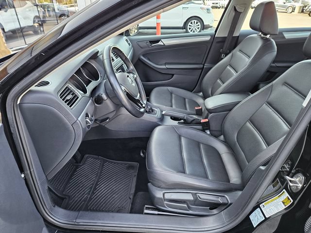Used 2016 Volkswagen Jetta SE FWD image 11