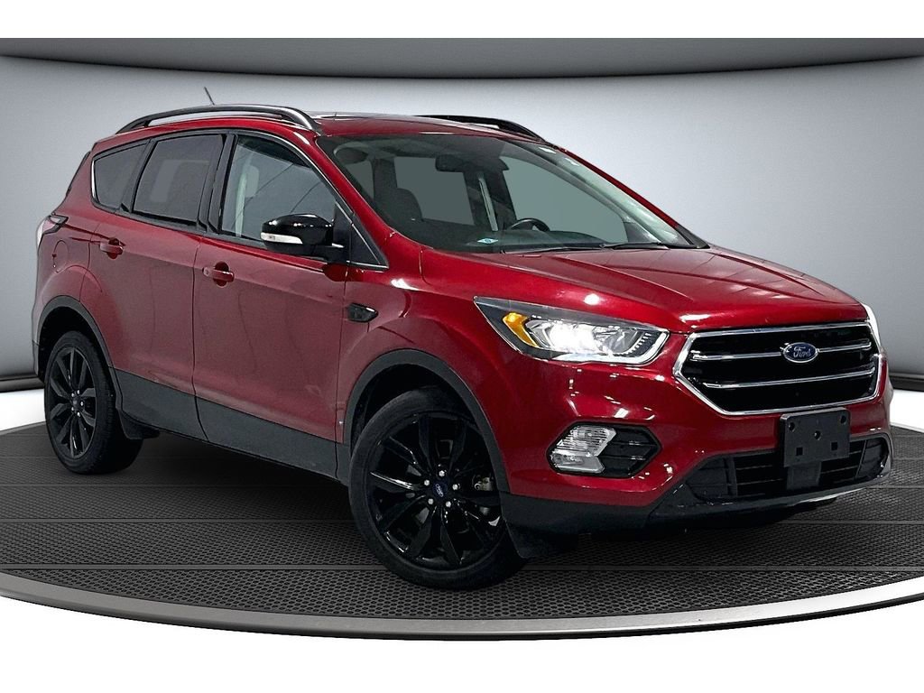 Used 2017 Ford Escape Titanium AWD/4WD image 2