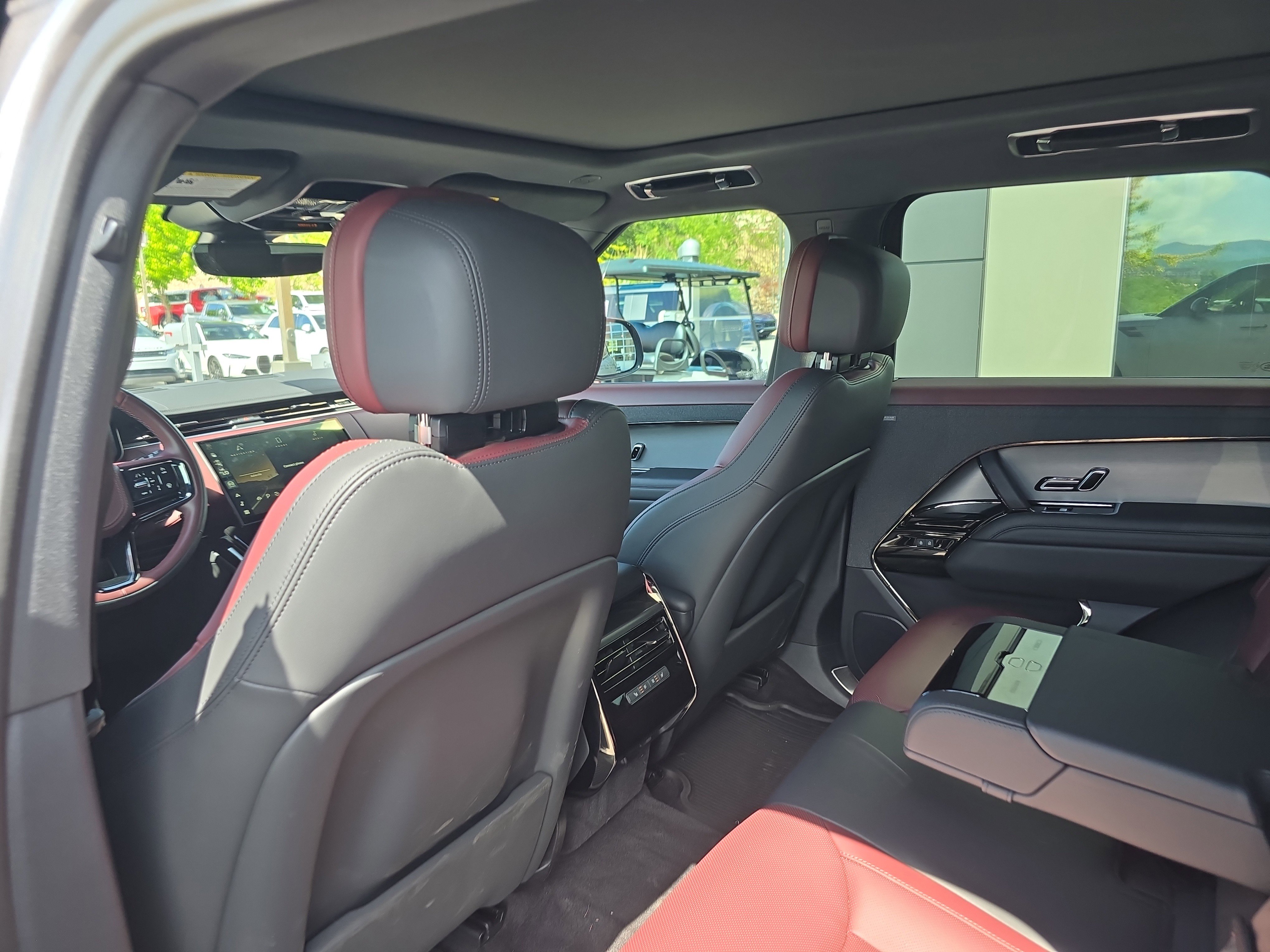 Certified 2025 Land Rover Range Rover Sport Dynamic SE AWD/4WD image 16