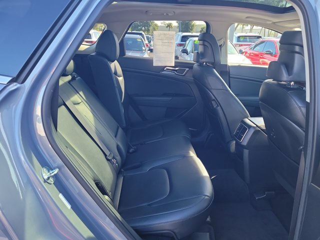 Used 2025 Kia Sportage EX w/ Premium Package FWD image 8