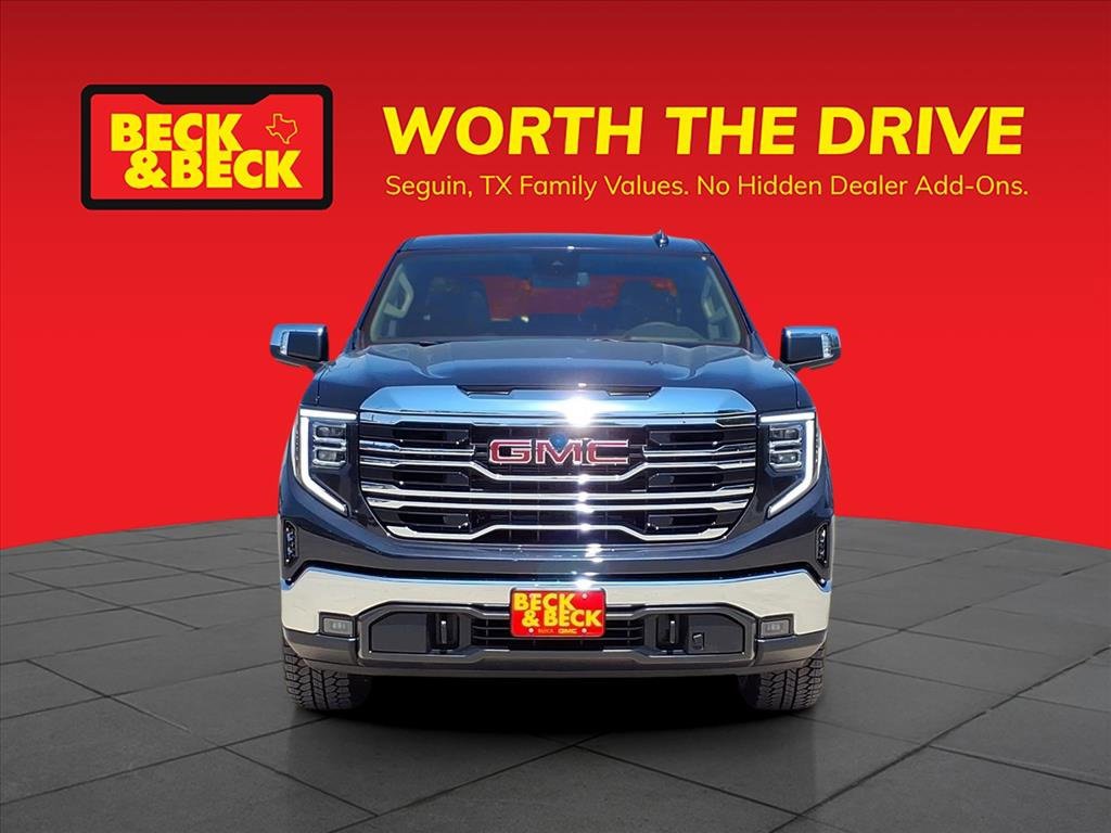 New 2026 GMC Sierra 1500 SLT image 2