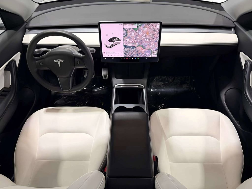 Used 2021 Tesla Model Y Long Range AWD/4WD image 33