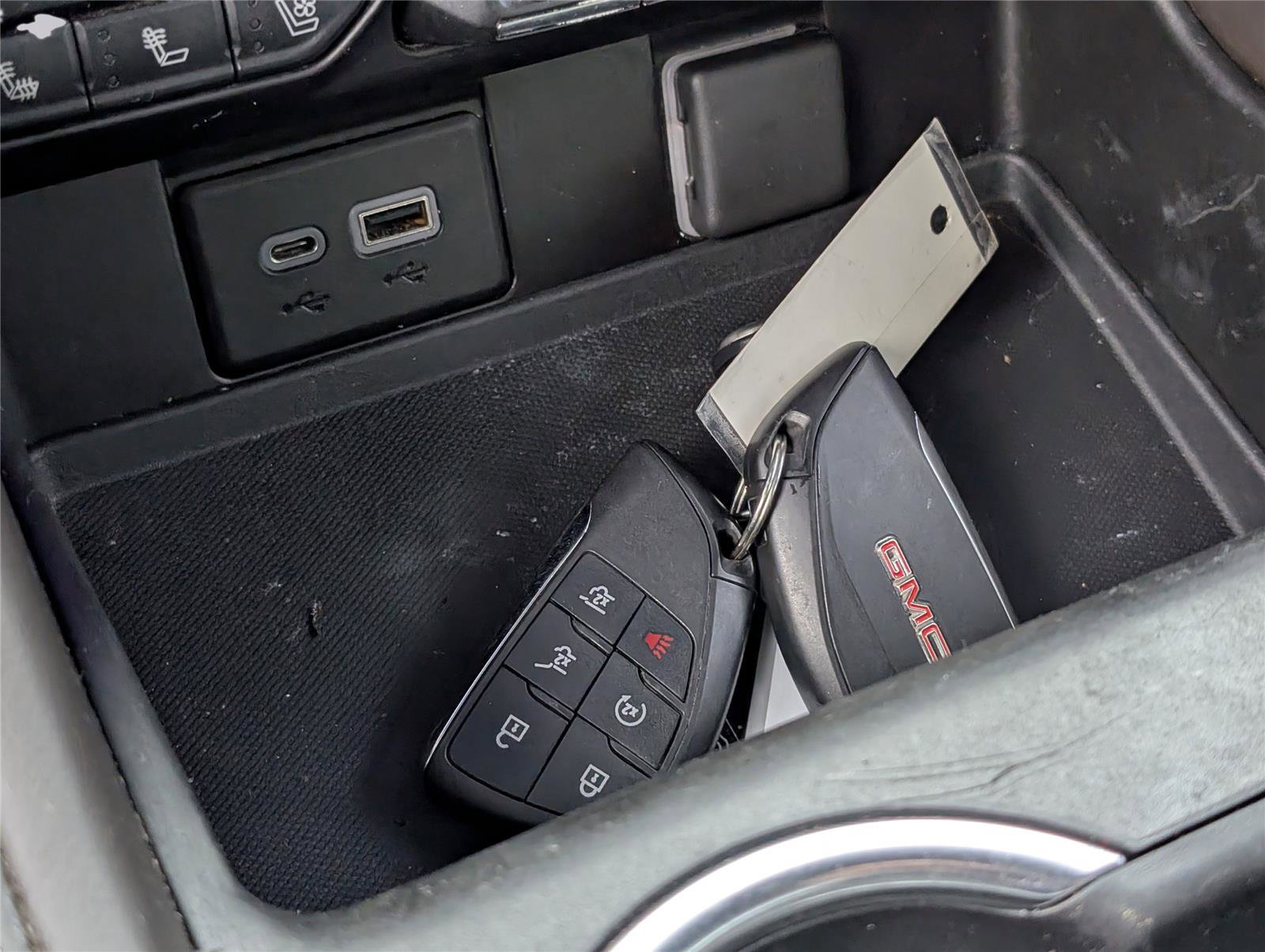 Used 2021 GMC Yukon SLT w/ SLT Luxury Plus Package image 26