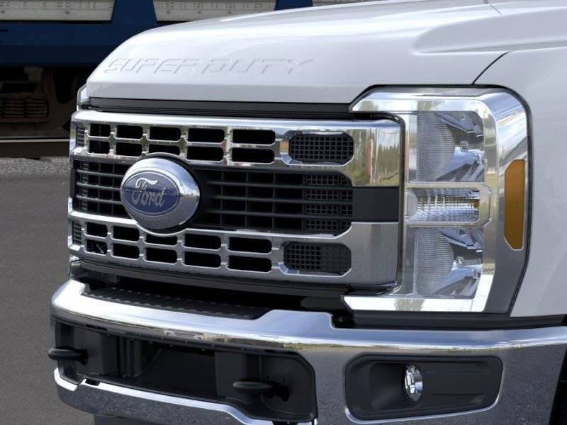New 2026 Ford F350 XL w/ XL Chrome Package AWD/4WD image 18