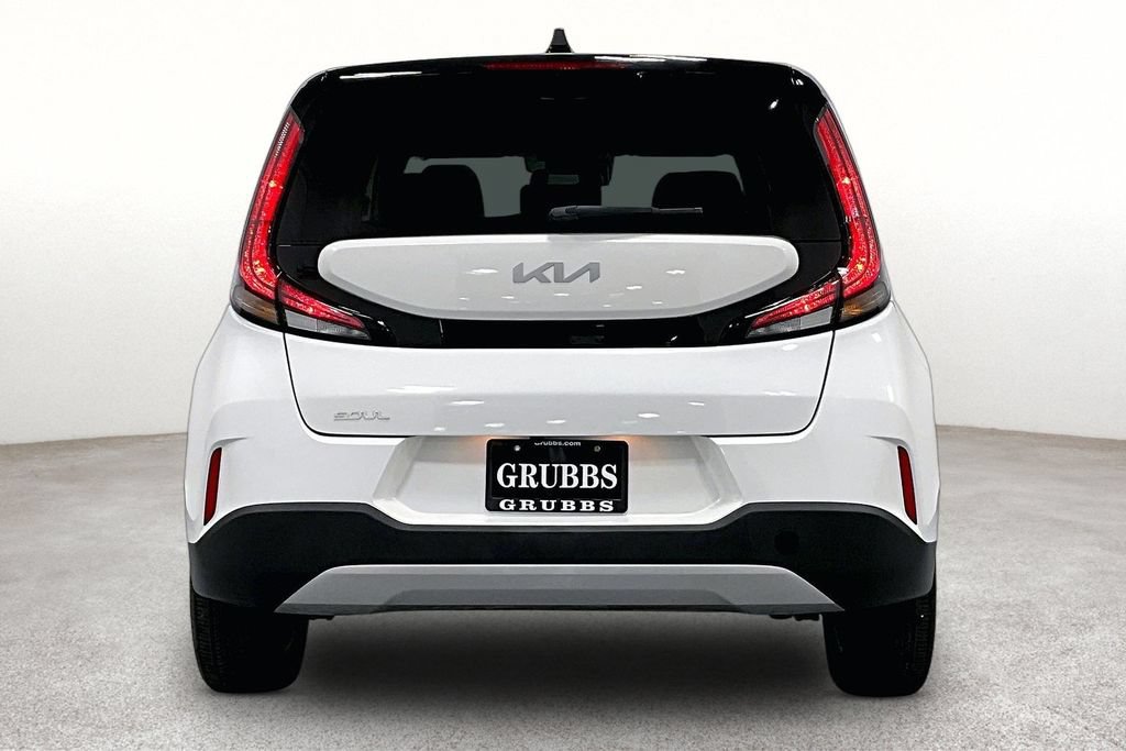 Used 2023 Kia Soul S FWD image 5