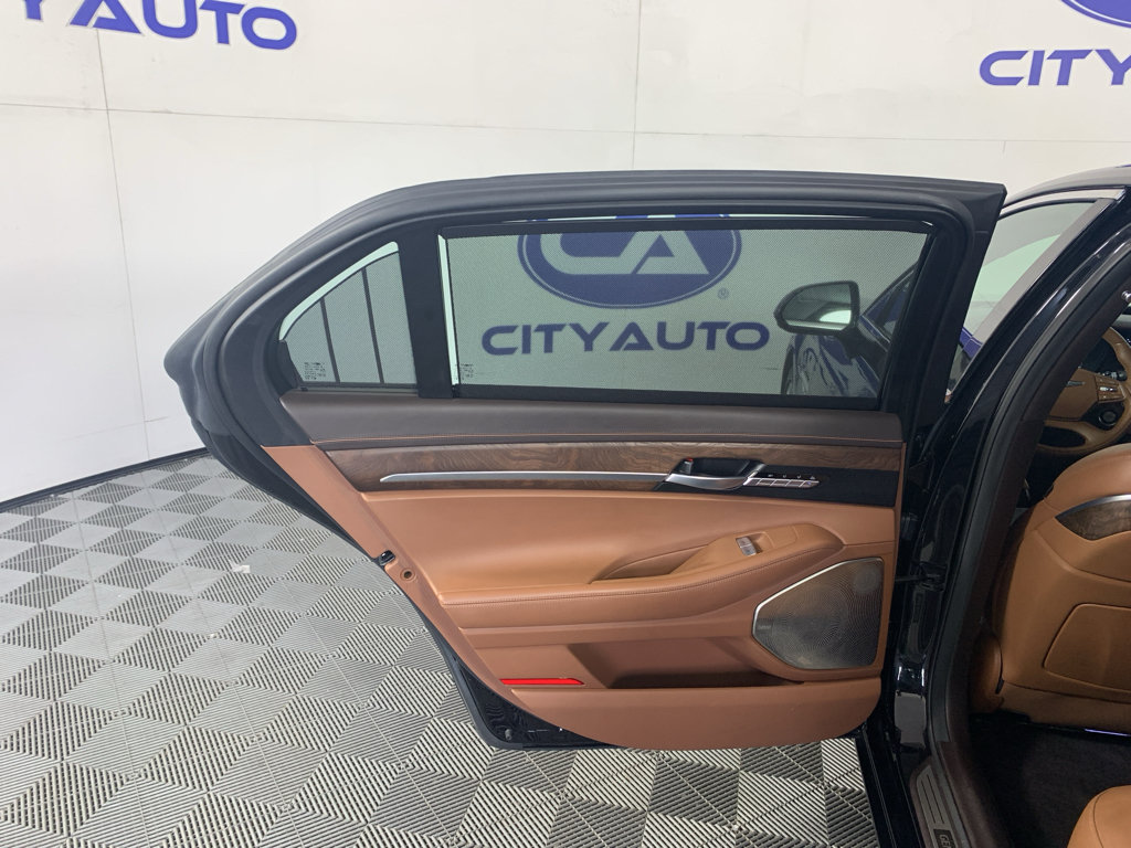 Used 2022 Genesis G90 5.0 Ultimate AWD/4WD image 29