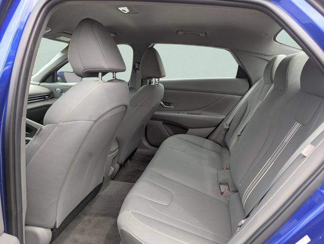 Used 2024 Hyundai Elantra SEL FWD image 18