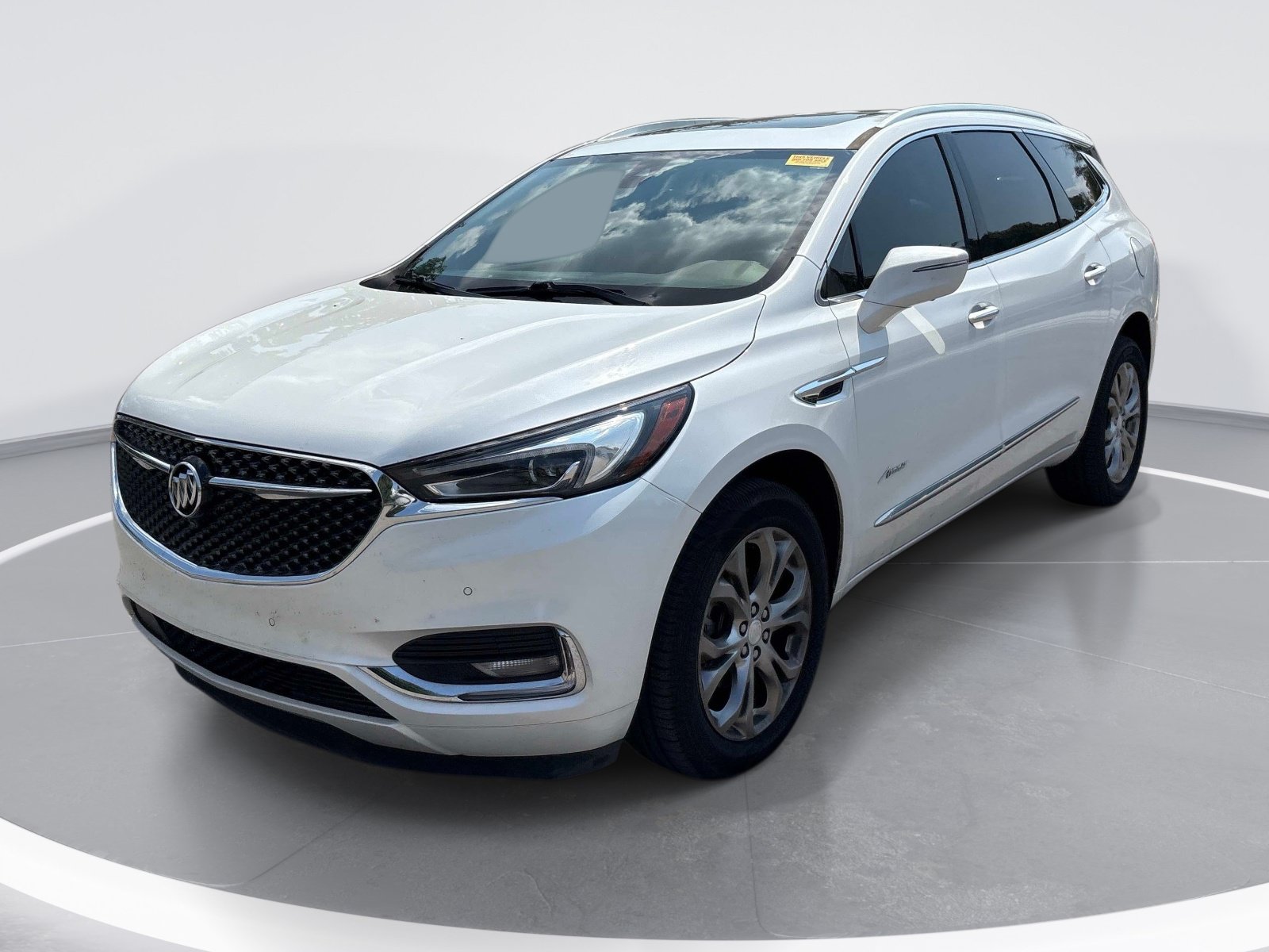 Used 2021 Buick Enclave Avenir w/ Avenir Technology Package AWD/4WD image 3