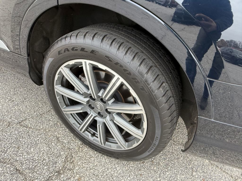 Used 2018 Audi Q7 3.0T Prestige w/ Prestige Package image 12