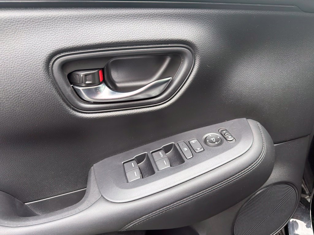 Certified 2024 Honda HR-V LX image 25