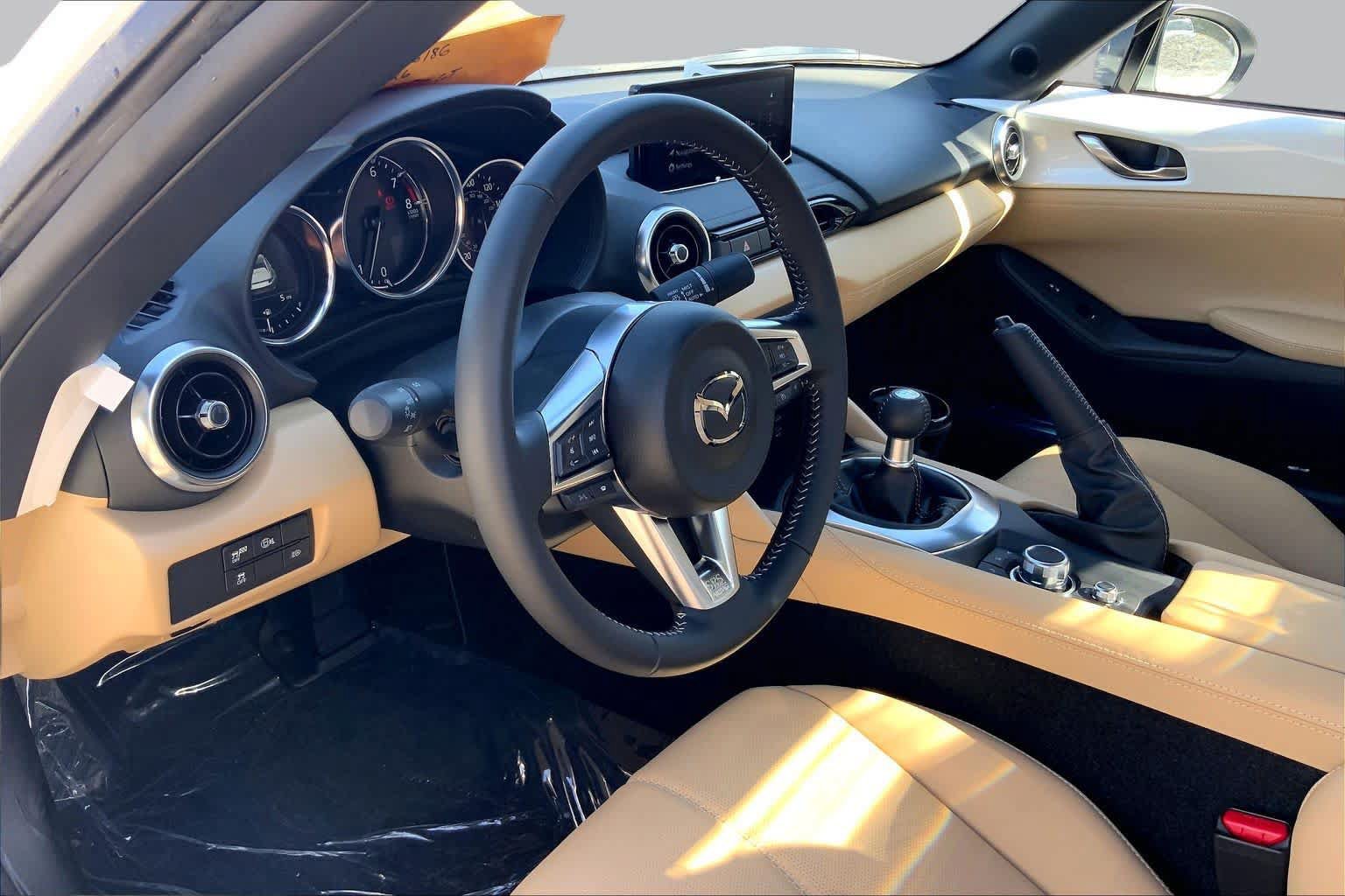 New 2026 MAZDA MX-5 Miata RF Grand Touring RWD image 8