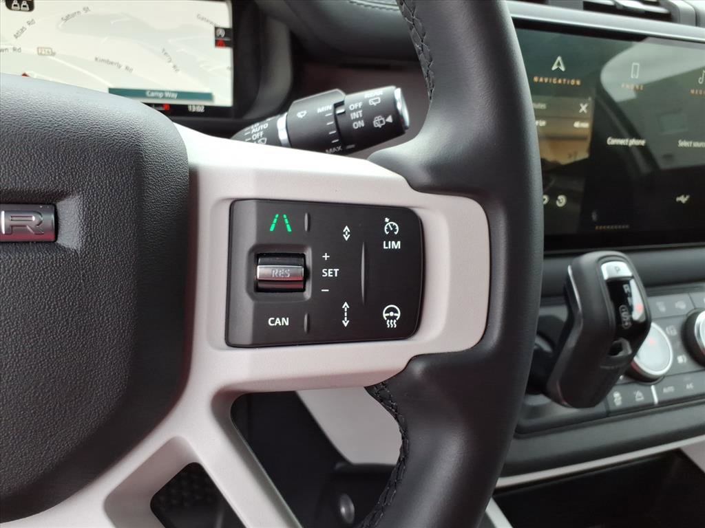 Certified 2025 Land Rover Defender 110 X-Dynamic SE image 17