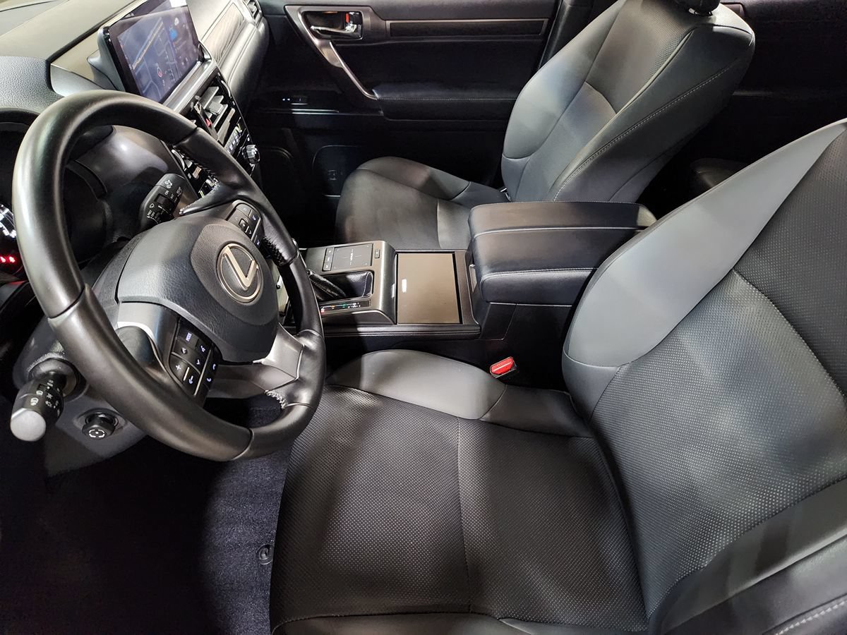 Used 2022 Lexus GX 460 w/ Black Line Special Edition AWD/4WD image 29