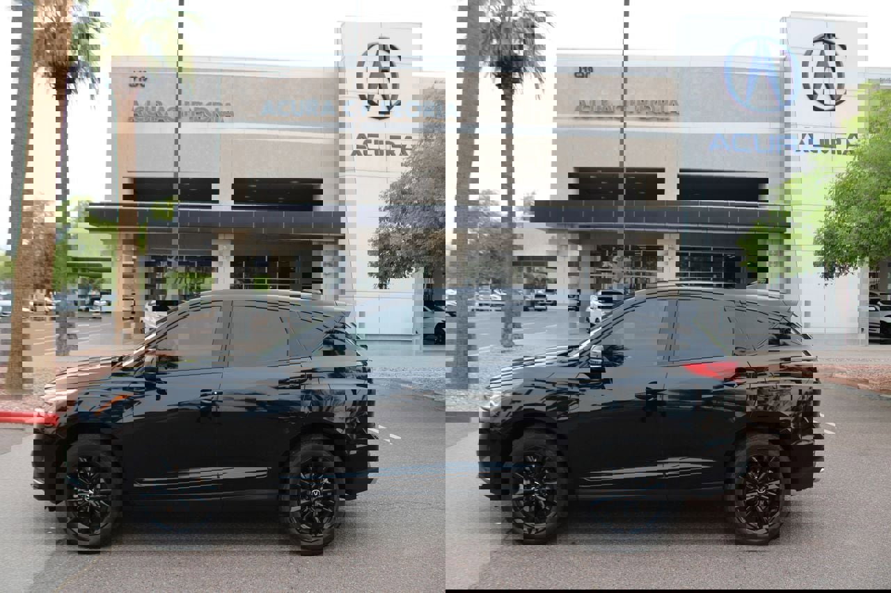 Used 2025 Acura RDX SH-AWD image 2