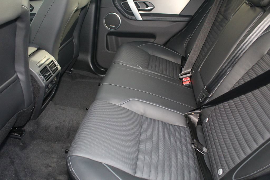 New 2026 Land Rover Discovery Sport Landmark image 5