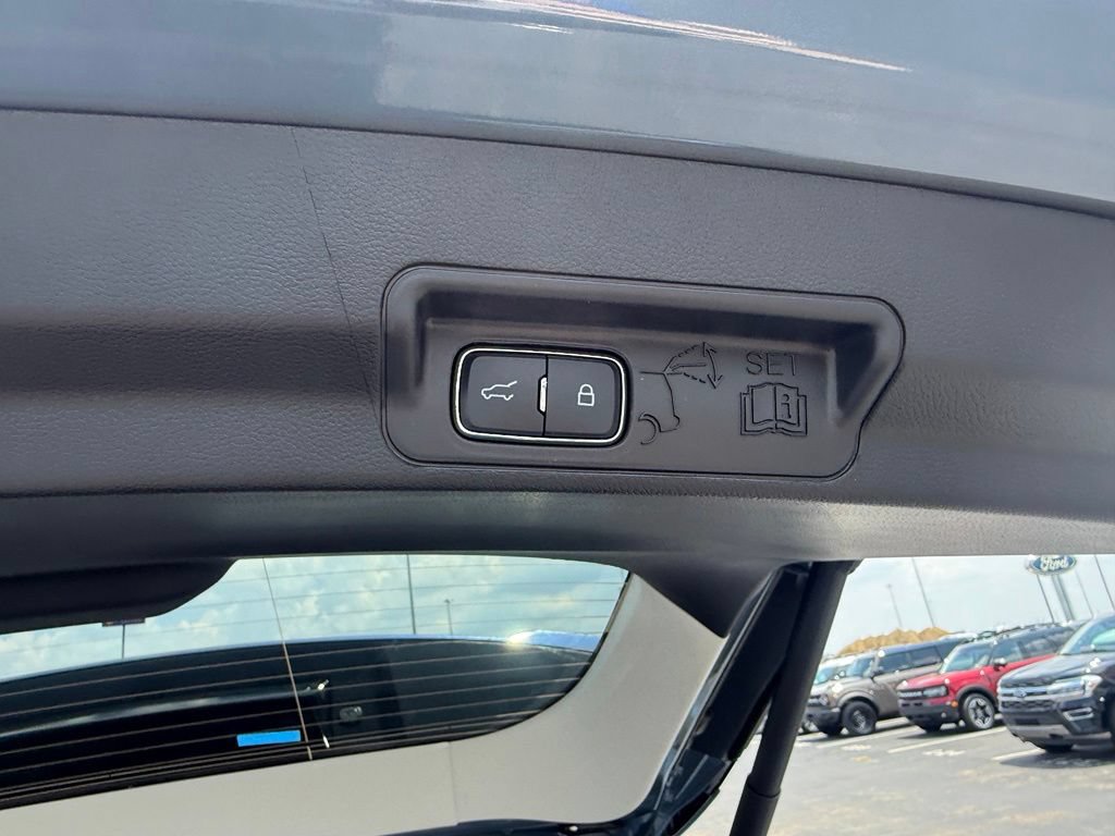 New 2026 Ford Explorer Active w/ Active Comfort Package AWD/4WD image 54