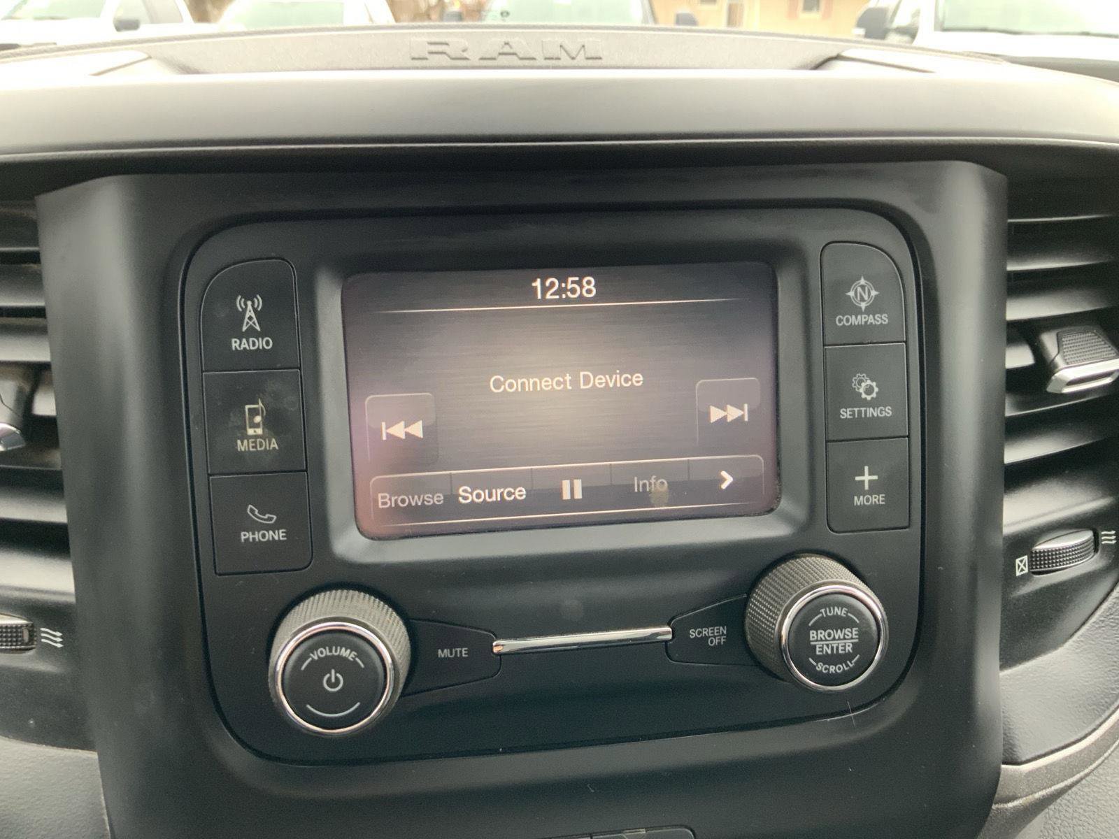 Used 2023 RAM 4500 Tradesman w/ Chrome Appearance Group image 33