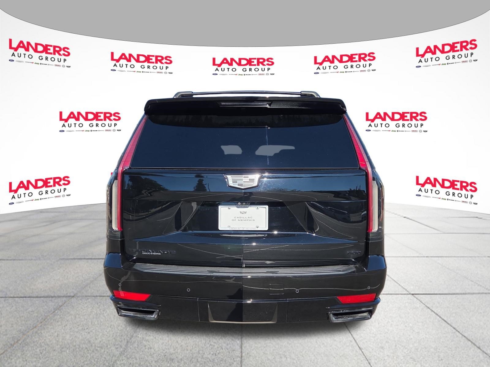 Used 2023 Cadillac Escalade Sport Platinum w/ LPO, ONYX Package AWD/4WD image 4
