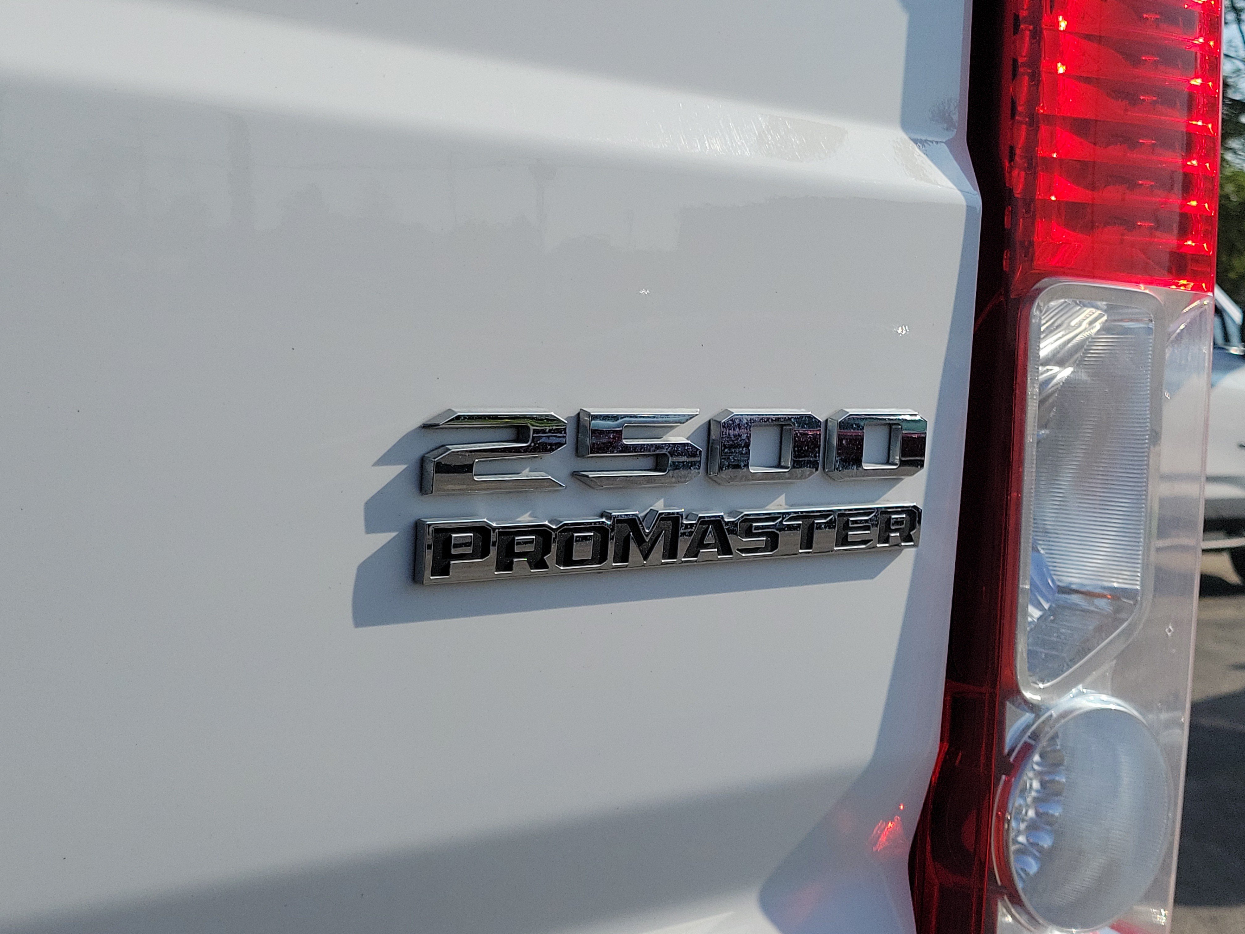 Used 2023 RAM ProMaster 2500 FWD image 7