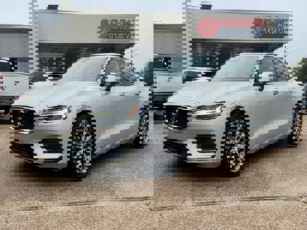 Used 2019 Volvo S60 T5 Momentum w/ Premium Package