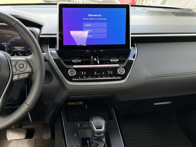 Used 2026 Toyota Corolla Cross XLE w/ Convenience Package FWD image 12