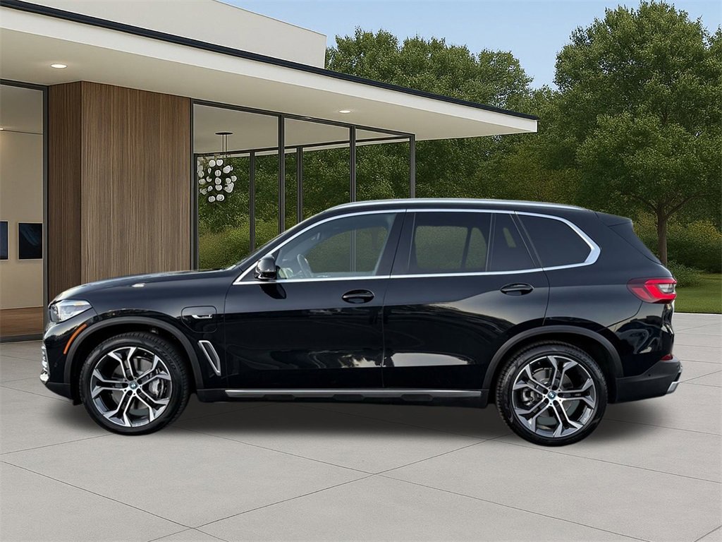 Certified 2022 BMW X5 xDrive45e w/ Climate Comfort Package image 12