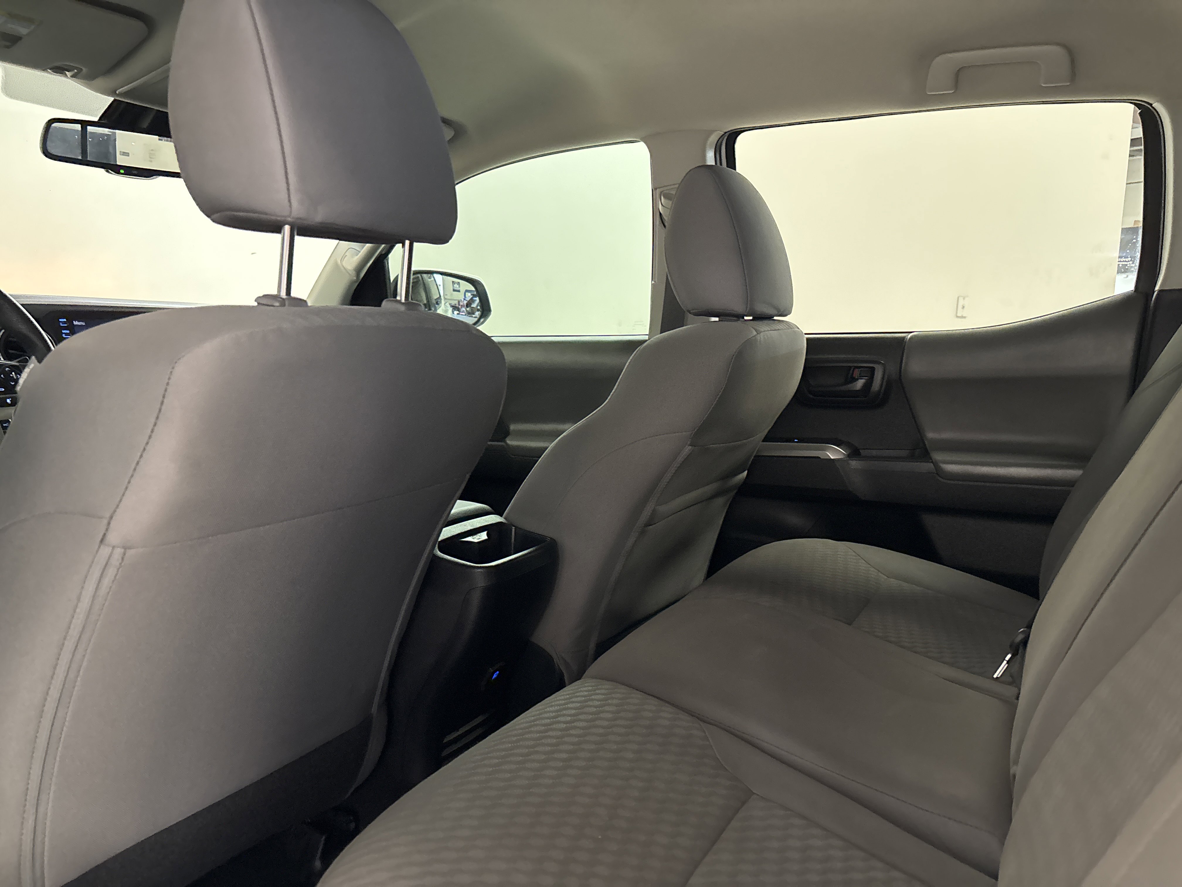 Used 2021 Toyota Tacoma SR5 RWD image 22