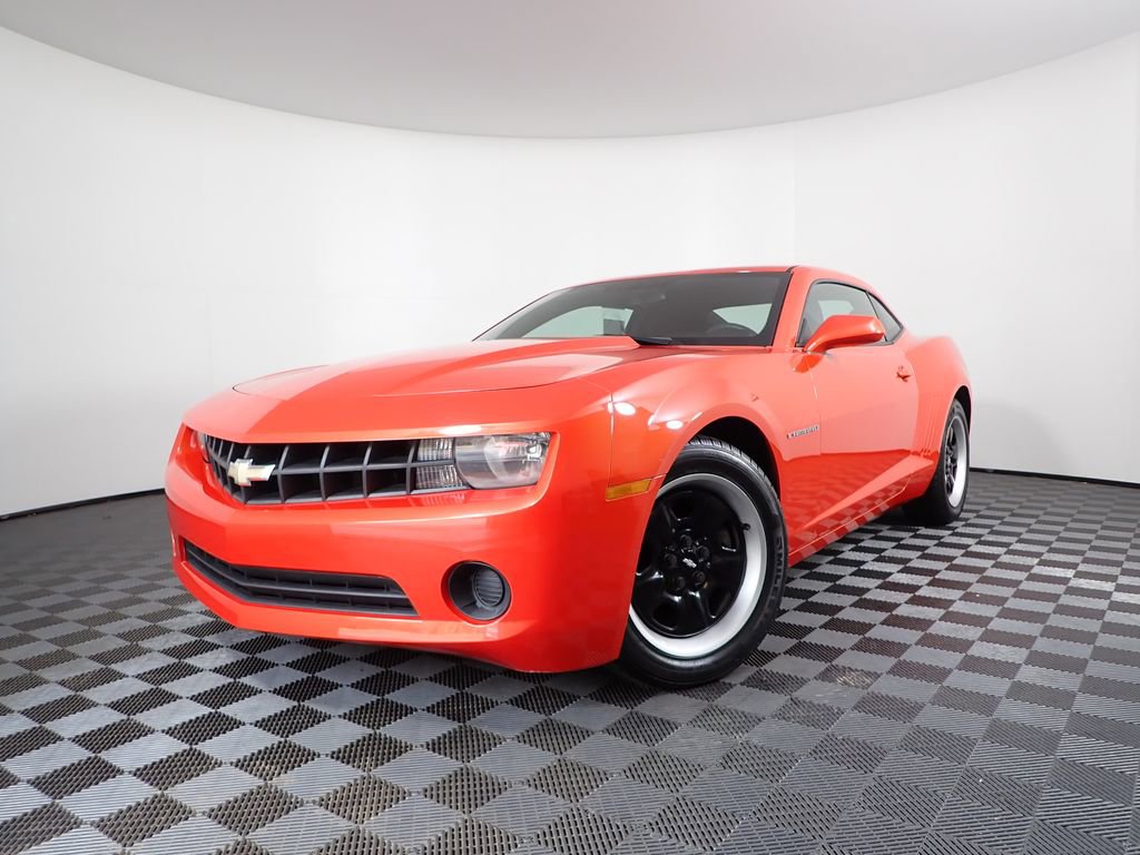 Used 2013 Chevrolet Camaro LS image 2