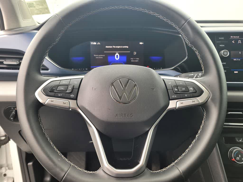 Used 2022 Volkswagen Taos SE w/ Panoramic Sunroof Package AWD/4WD image 21