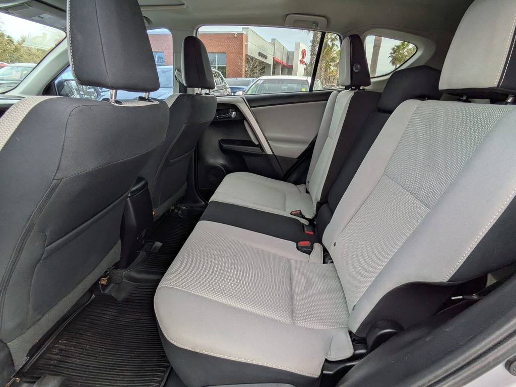 Used 2016 Toyota RAV4 XLE image 15