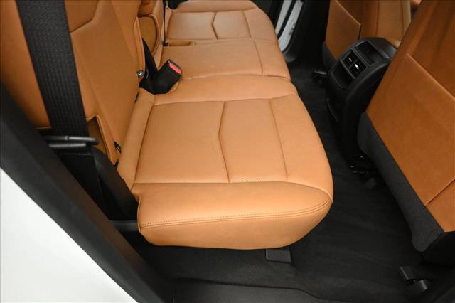 Used 2024 Cadillac XT5 Premium Luxury w/ Technology Package AWD/4WD image 27