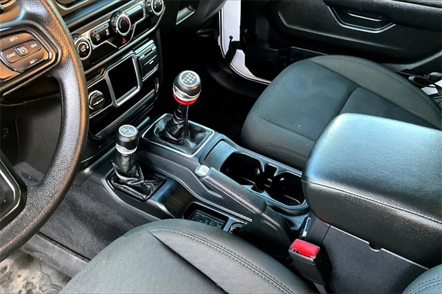 Used 2021 Jeep Wrangler Sport image 15