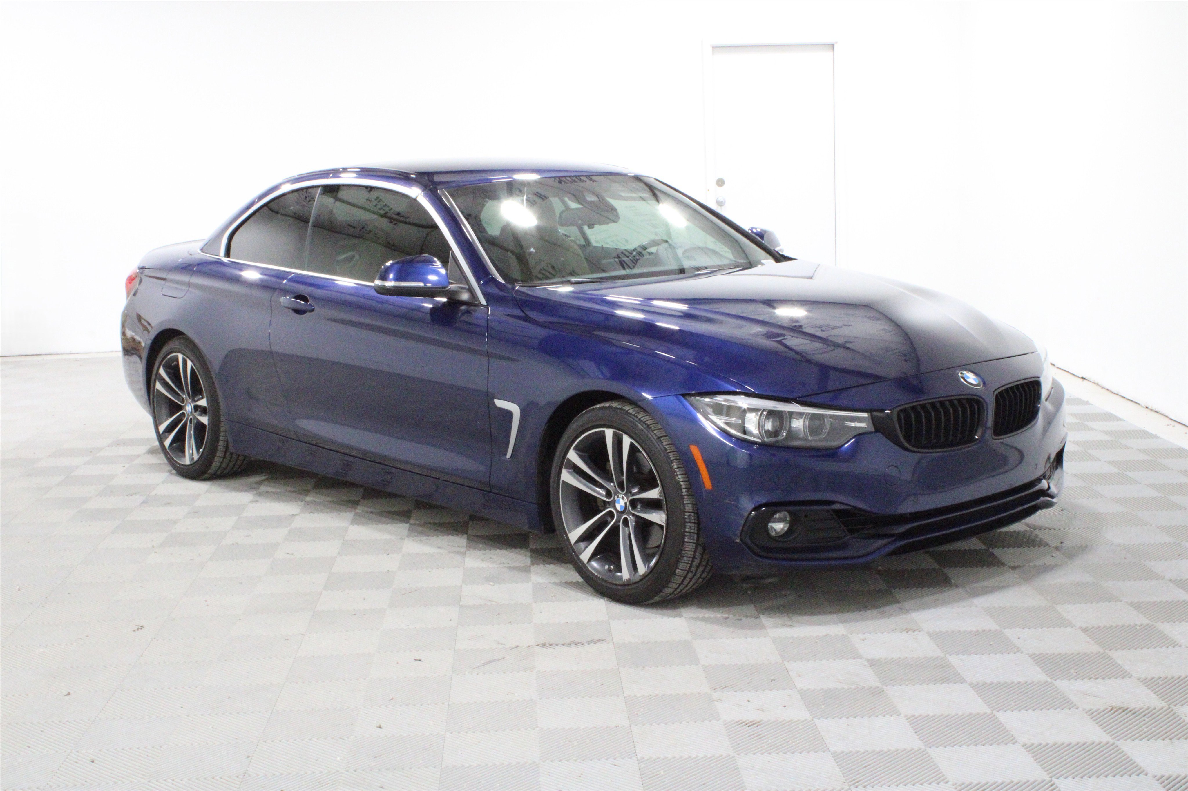 Used 2020 BMW 430i Convertible w/ Convenience Package RWD image 1
