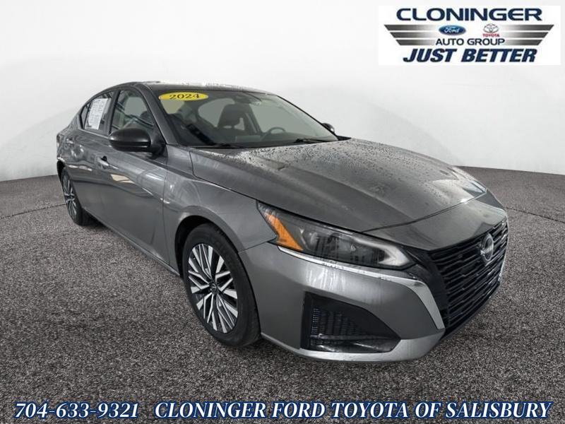 Used 2024 Nissan Altima 2.5 SV