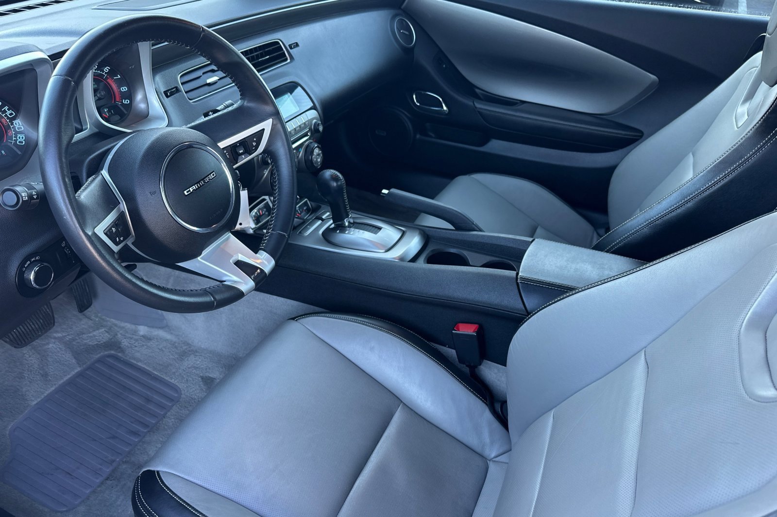 Used 2010 Chevrolet Camaro SS w/ RS Package image 10