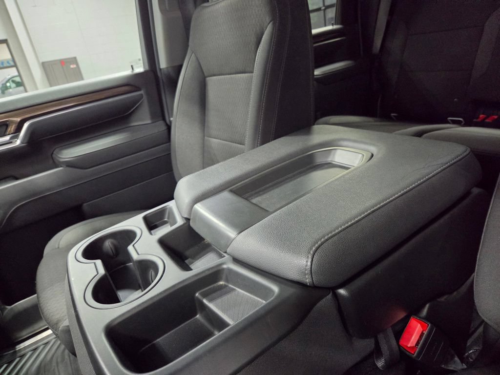 Used 2025 Chevrolet Silverado 2500 LT w/ Convenience Package AWD/4WD image 44