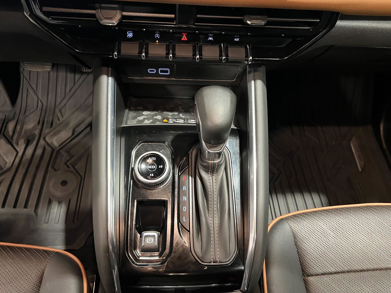 Used 2024 GMC Canyon AT4 w/ AT4 Premium Package image 20