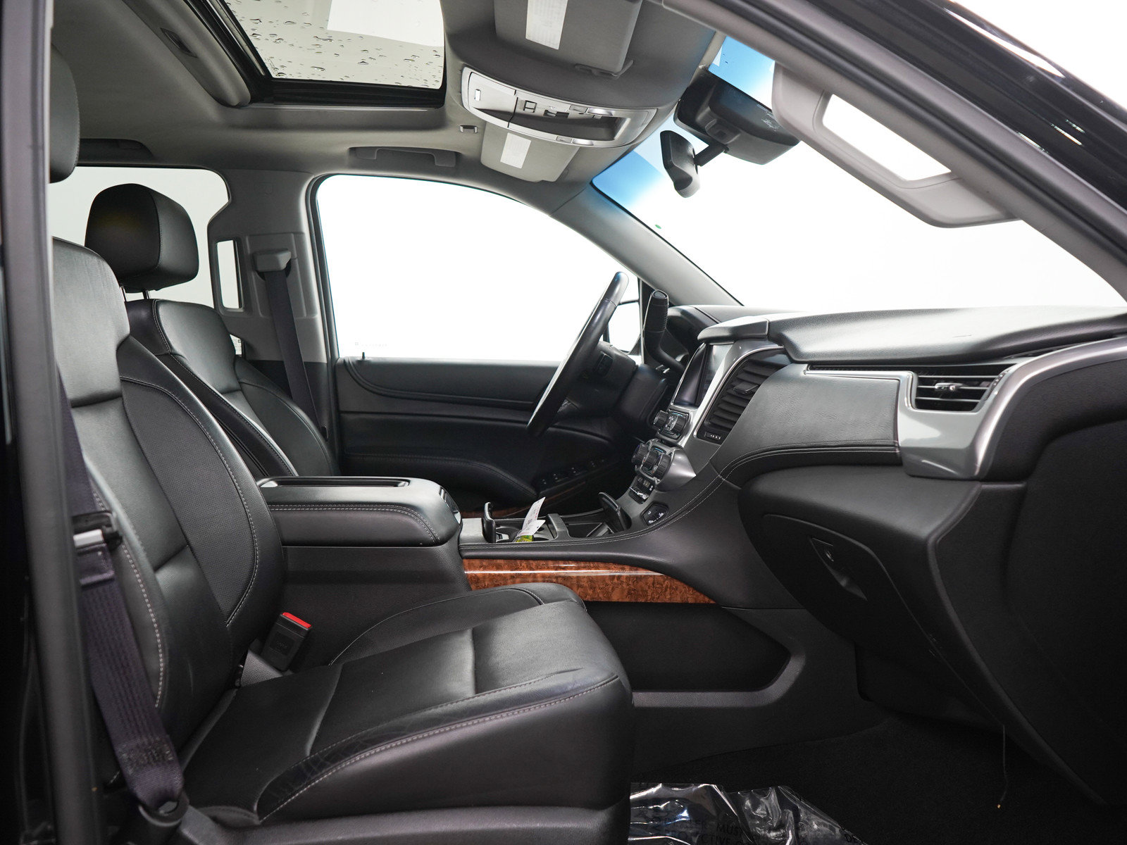 Used 2016 Chevrolet Suburban LTZ AWD/4WD image 11
