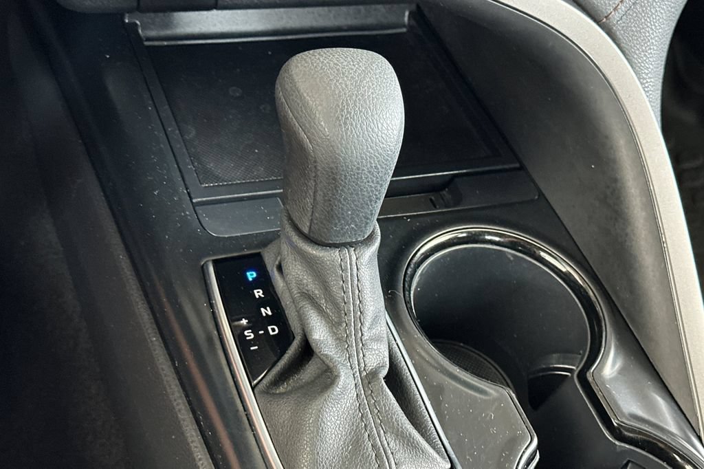 Used 2020 Toyota Camry LE FWD image 20