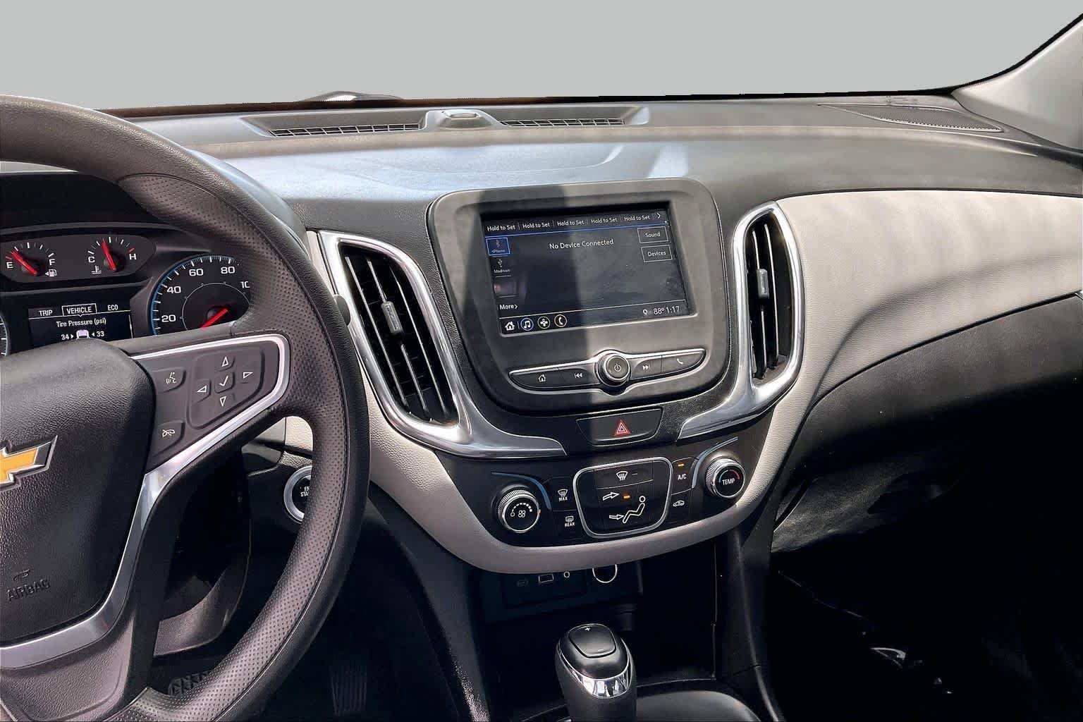 Used 2019 Chevrolet Equinox LS FWD image 7
