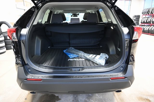 New 2025 Toyota RAV4 XLE image 27