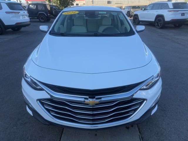 Used 2024 Chevrolet Malibu LT image 9