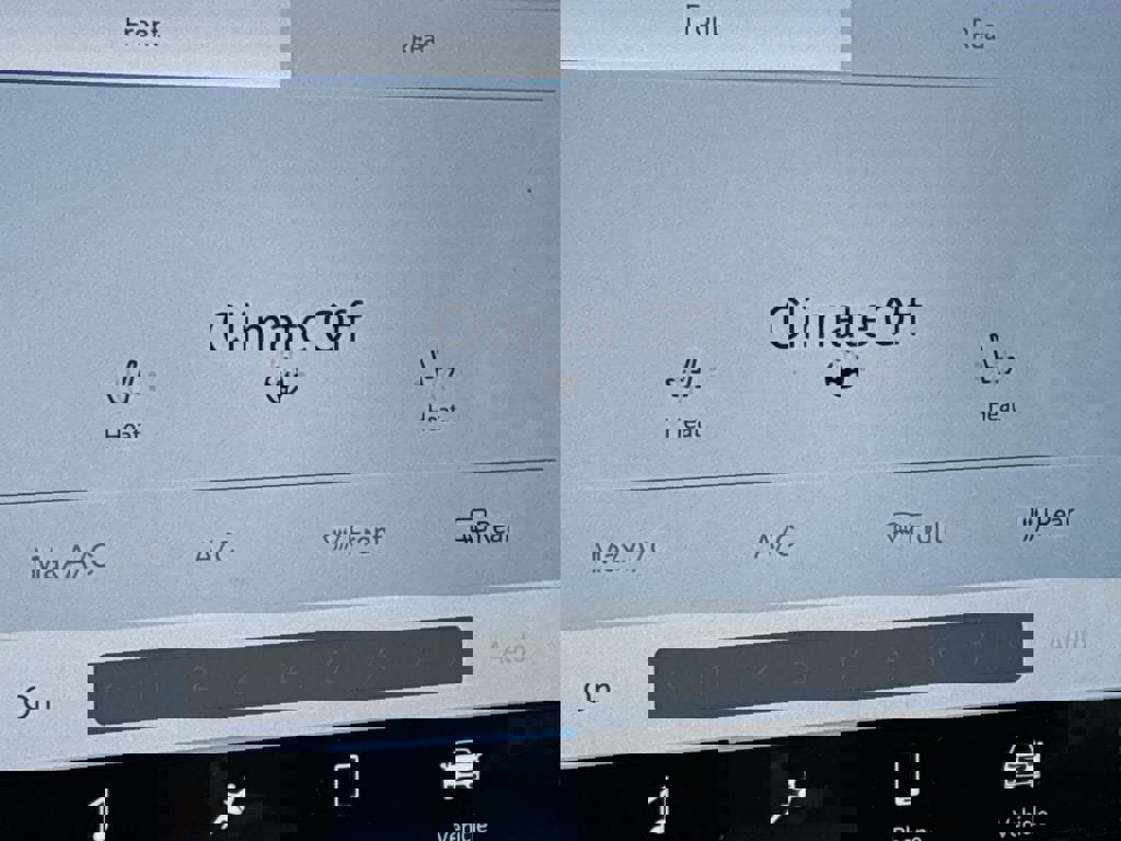 New 2026 Chrysler Pacifica Select AWD/4WD image 16