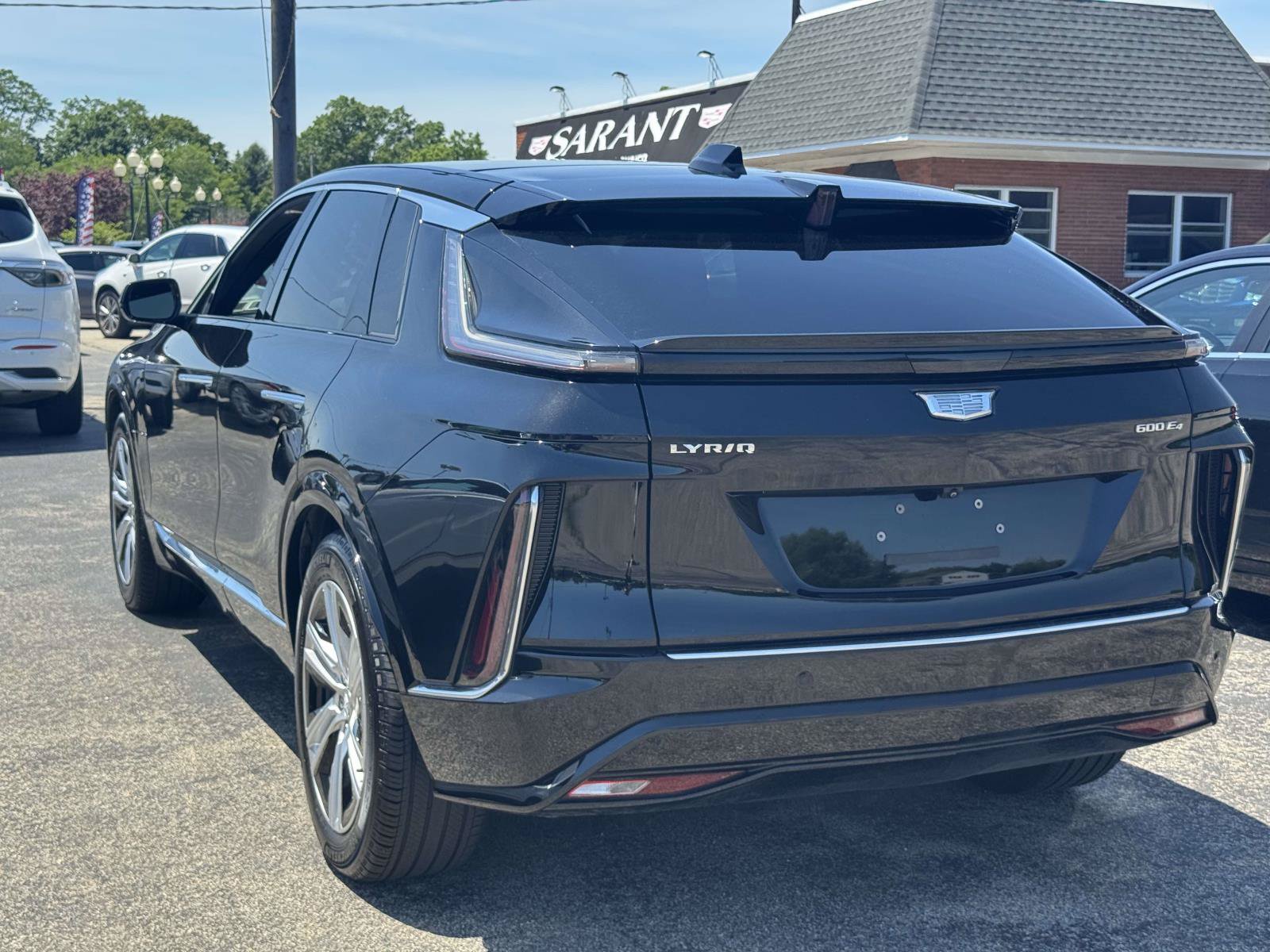 Certified 2024 Cadillac Lyriq Tech AWD/4WD image 8