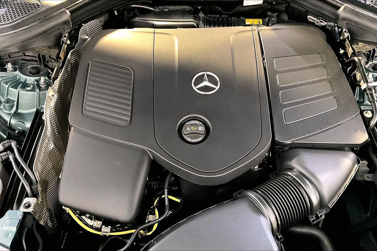 New 2027 Mercedes-Benz GLC 300 4MATIC image 14