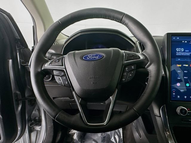 Used 2022 Ford Edge Titanium w/ Equipment Group 301A image 13