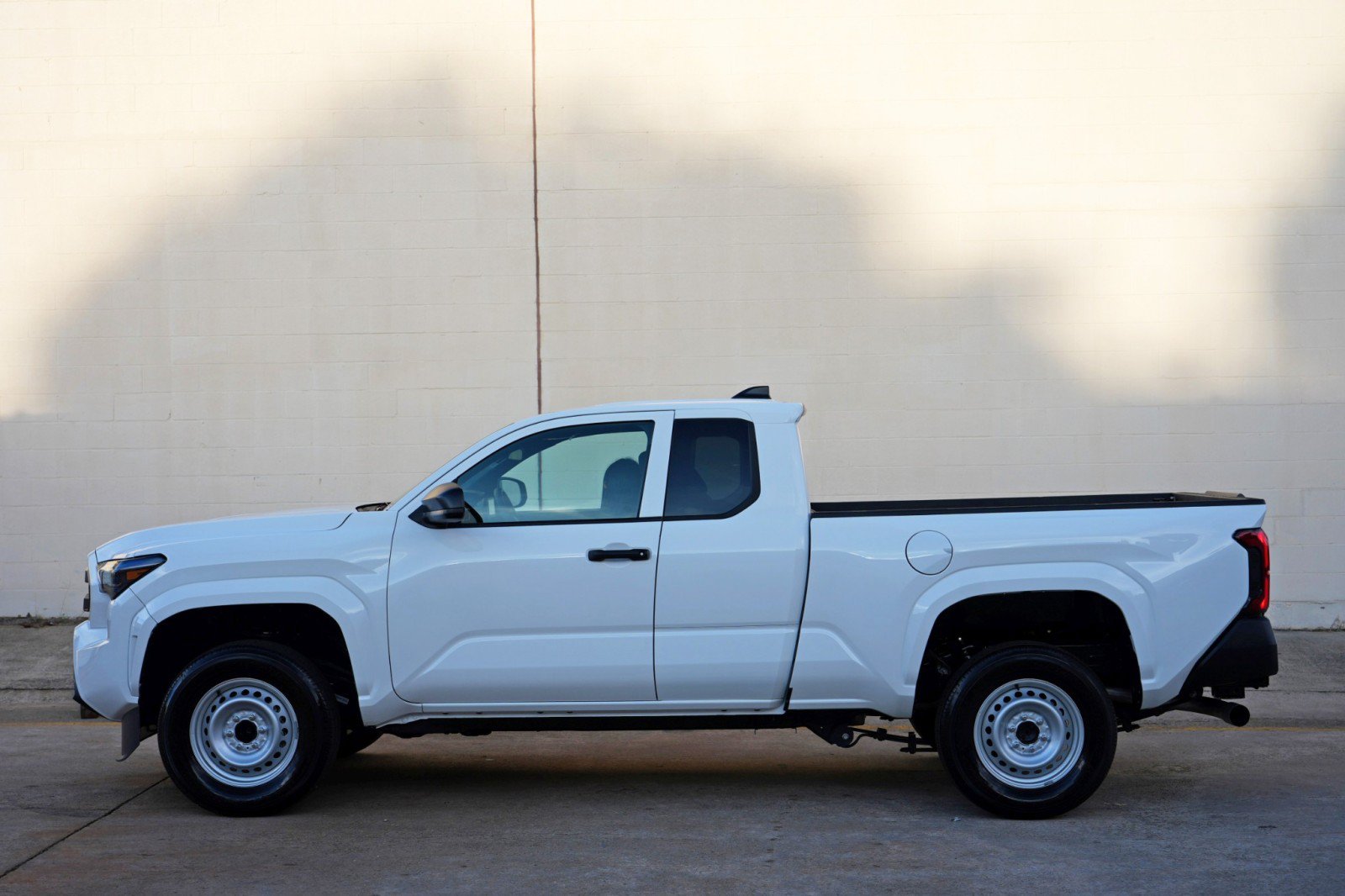 Used 2026 Toyota Tacoma SR RWD image 40