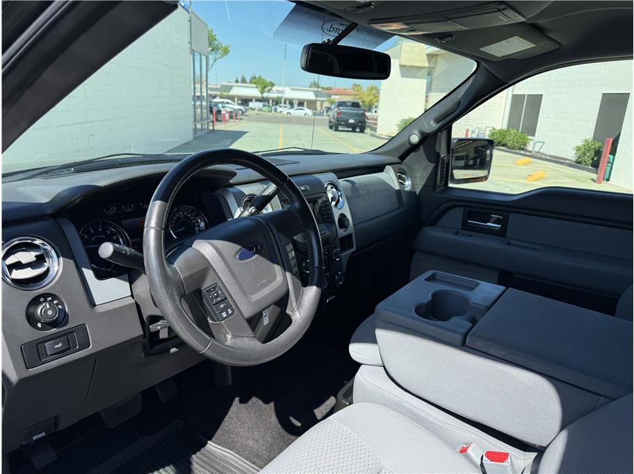 Used 2013 Ford F150 XLT w/ Luxury Equipment Group image 14