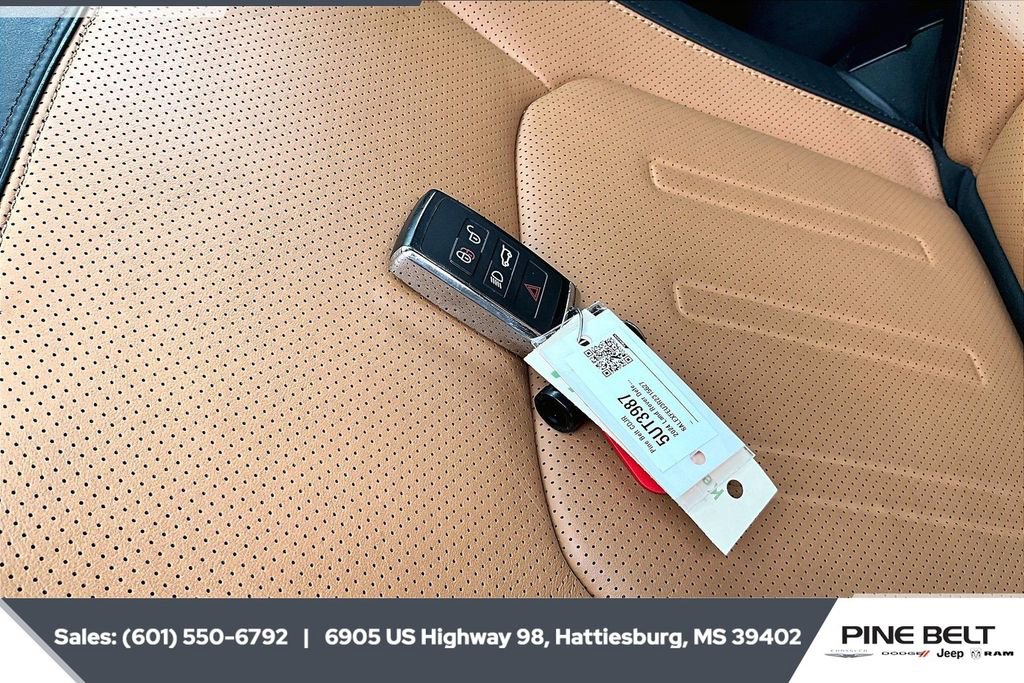 Used 2024 Land Rover Defender 130 X image 9