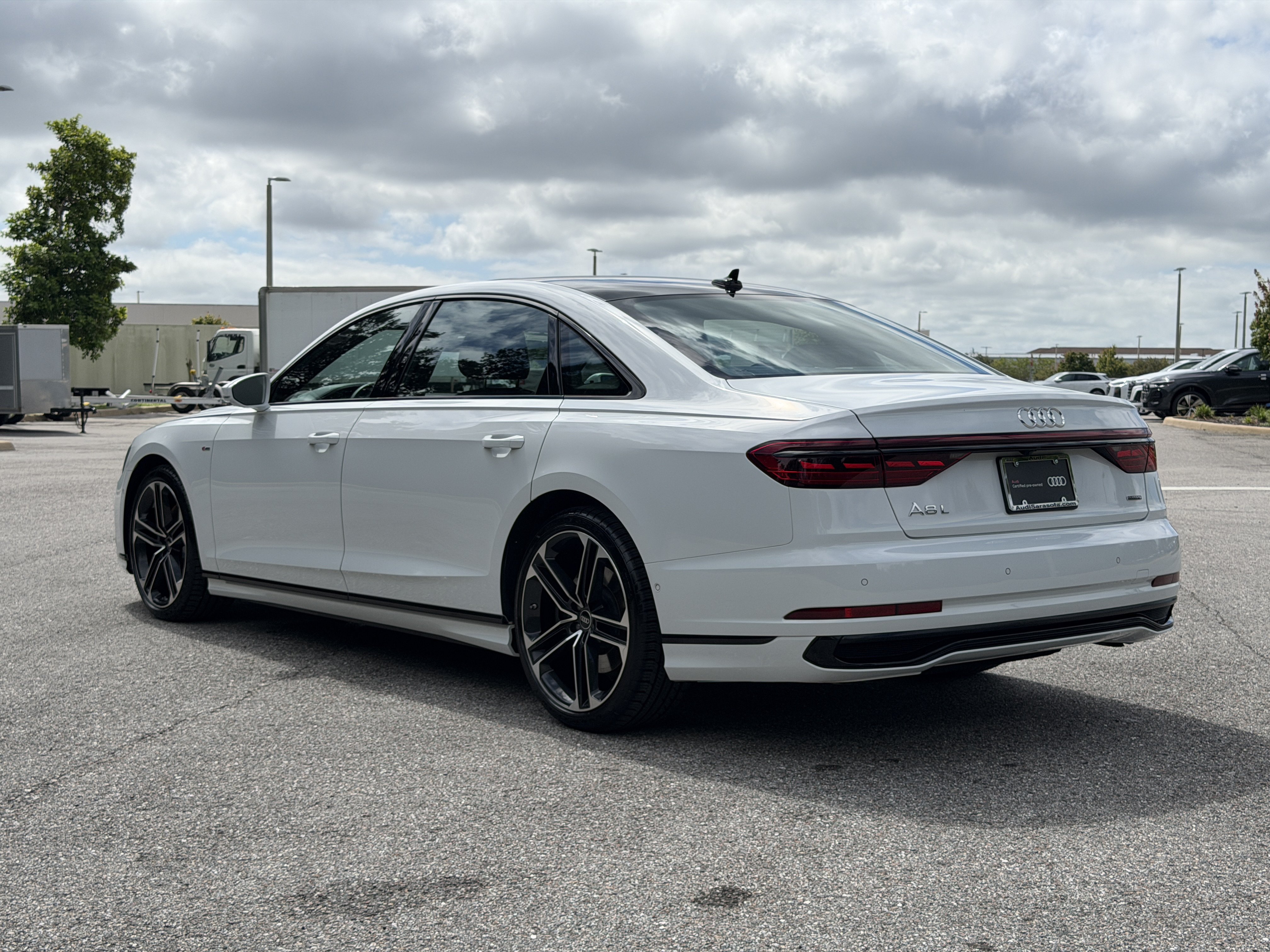 Used 2025 Audi A8 L 3.0T AWD/4WD image 5